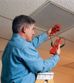 The TMA10A is ideal for HVAC/R technicians measuring Heat/Ventilation/ Air conditioning/Refrigeration wind flow and temperature